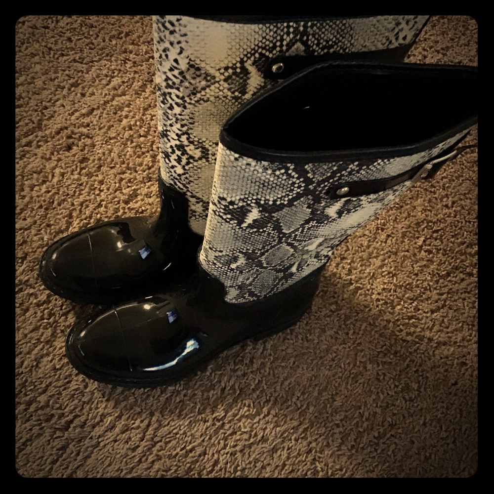 Rain boots